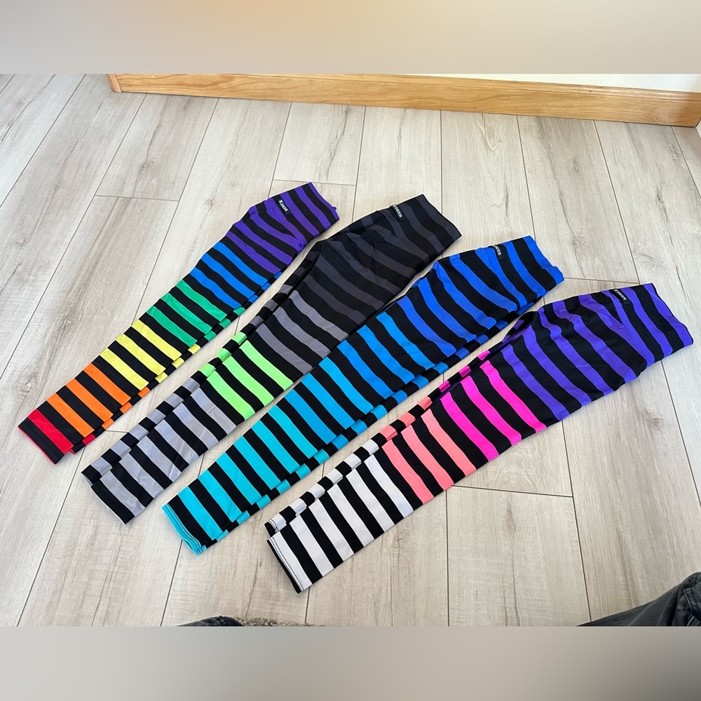 K-DEER Leggings Vibrant Stretchy Pants lot of 4 size S